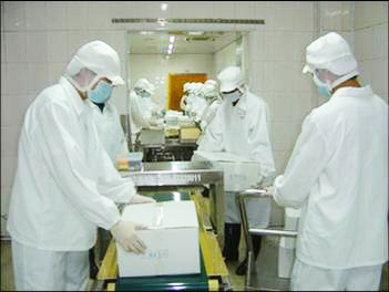 產品進行金屬探測